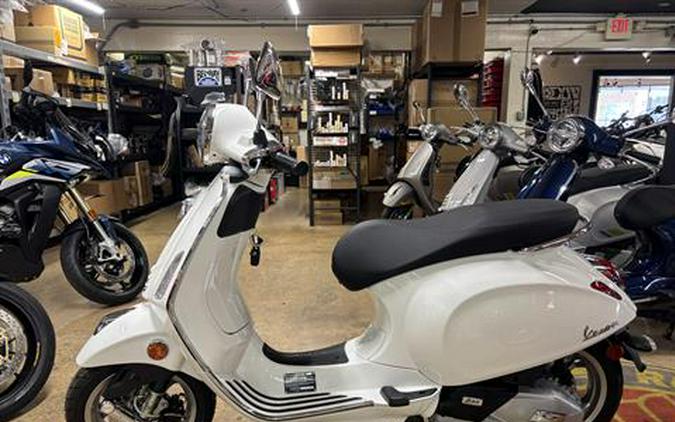 2025 Vespa Primavera 150