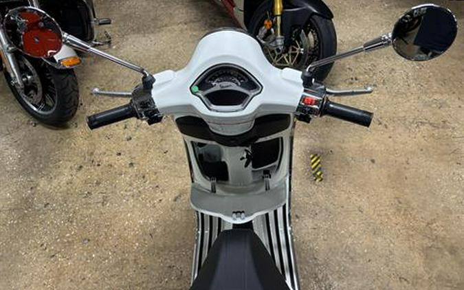 2025 Vespa Primavera 150