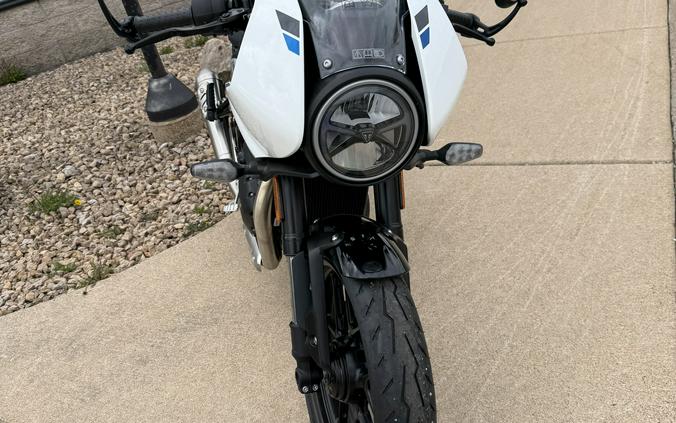 2026 Triumph Thruxton 400