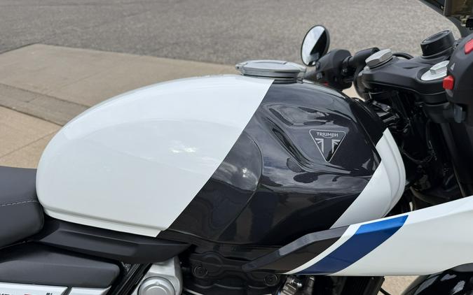 2026 Triumph Thruxton 400