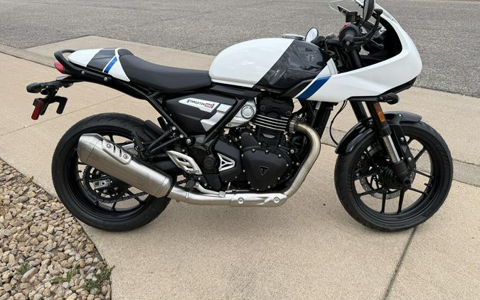 2026 Triumph Thruxton 400