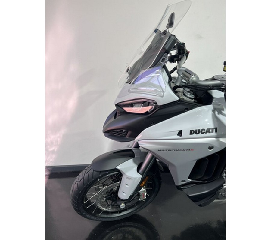 2023 Ducati Multistrada V4S Iceberg White - Spoked Wheels