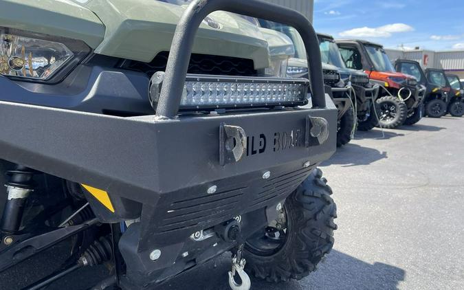 2018 Can-Am® Defender DPS™ HD8