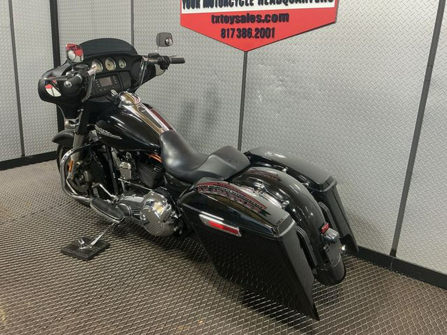 2014 Harley-Davidson Street Glide Base