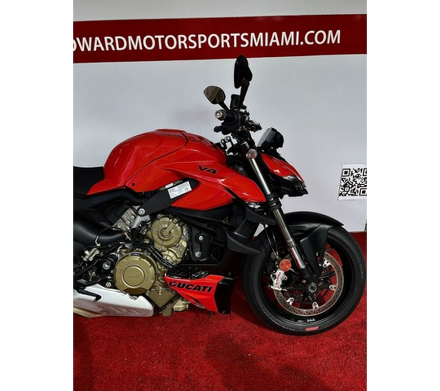 2023 Ducati Streetfighter V4 Ducati Red V4