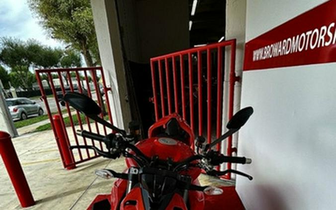 2023 Ducati Streetfighter V4 Ducati Red V4