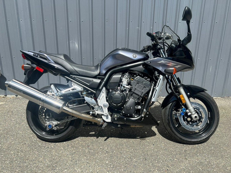 2004 Yamaha FZ1