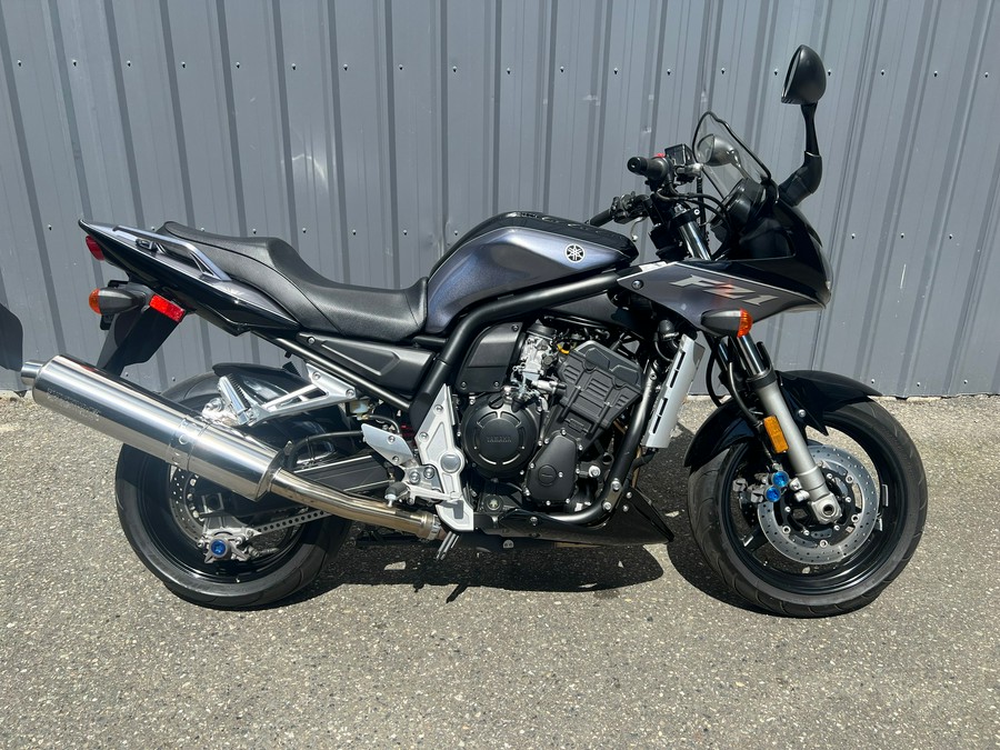 2004 Yamaha FZ1