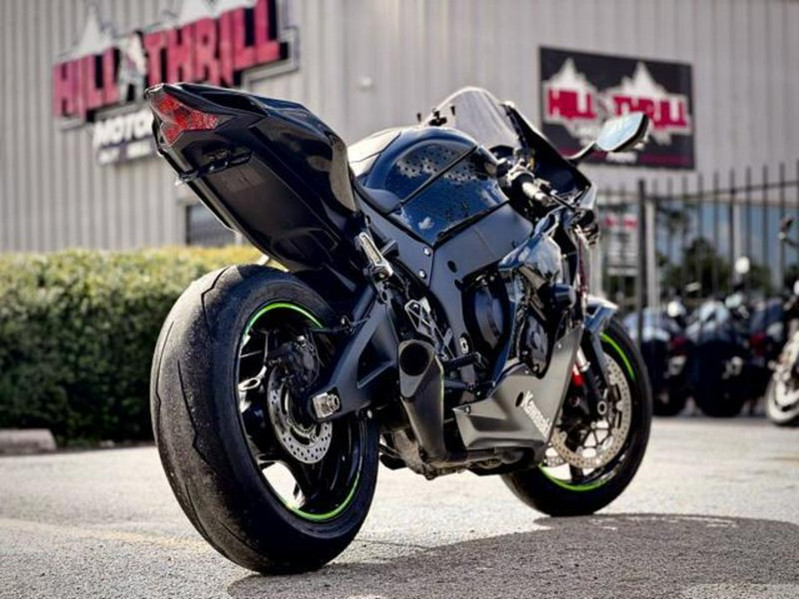 2021 Kawasaki Ninja® ZX™-10R