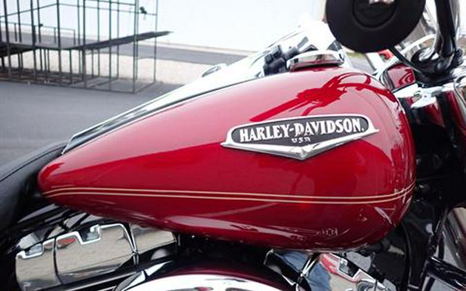 2005 Harley-Davidson FLHRCI Road King® Classic