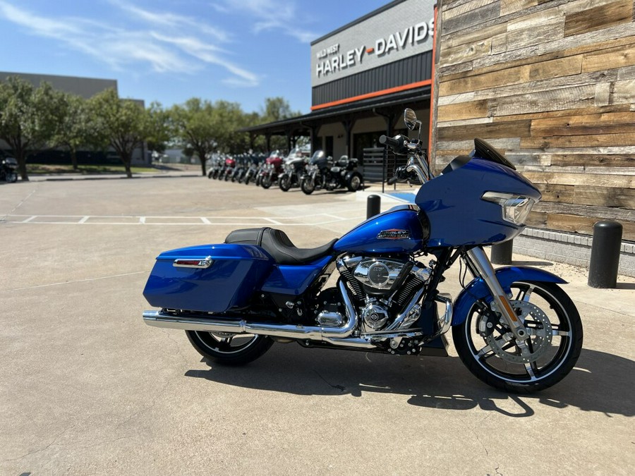 2025 Harley-Davidson® Road Glide® Blue Burst