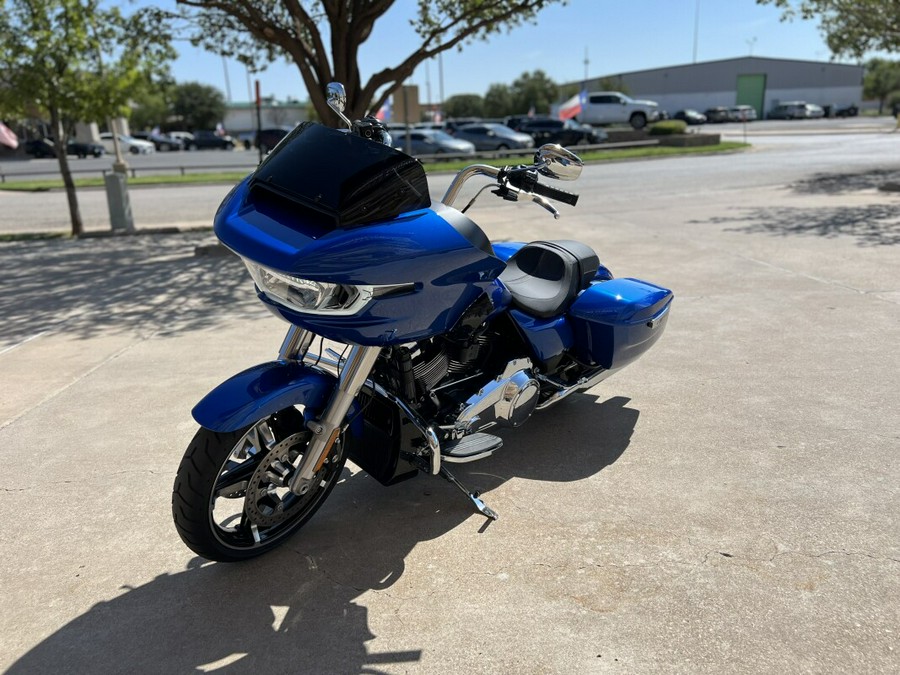 2025 Harley-Davidson® Road Glide® Blue Burst
