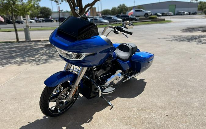 2025 Harley-Davidson® Road Glide® Blue Burst