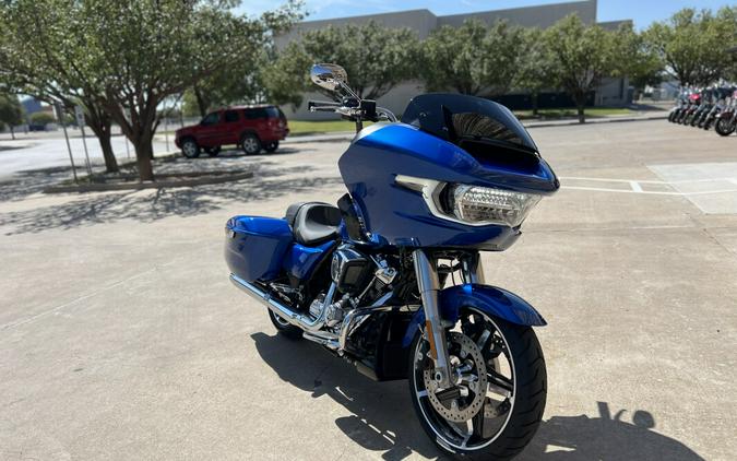 2025 Harley-Davidson® Road Glide® Blue Burst