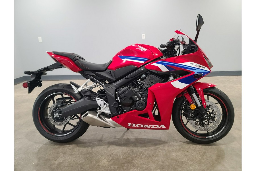 2026 CBR650R E-Clutch - Honda