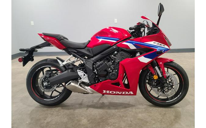 2026 CBR650R E-Clutch - Honda
