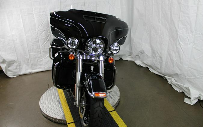 Harley-Davidson® Electra Glide® Ultra Limited 2014 BLACK W/ PINSTRIPE