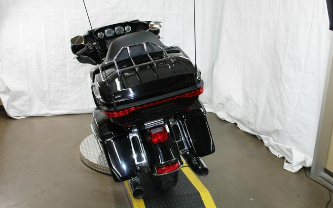 Harley-Davidson® Electra Glide® Ultra Limited 2014 BLACK W/ PINSTRIPE