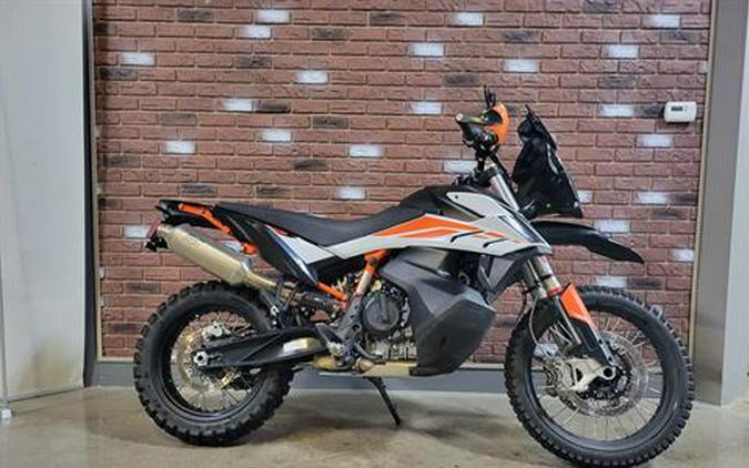 2019 KTM 790 Adventure & 790 Adventure R – First Ride