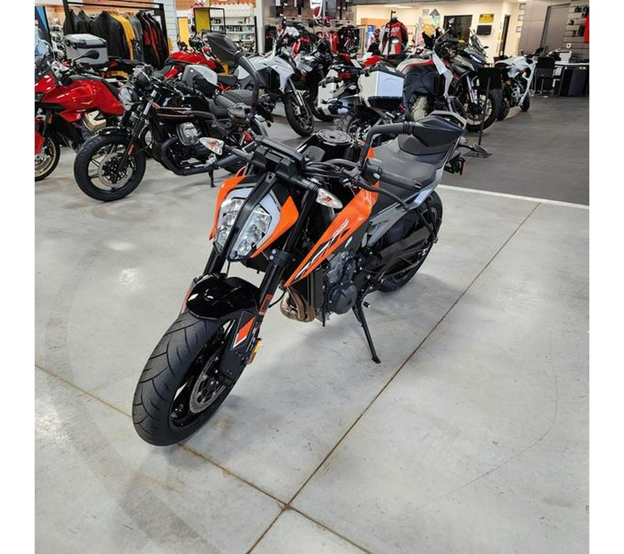 2024 KTM 790 Duke