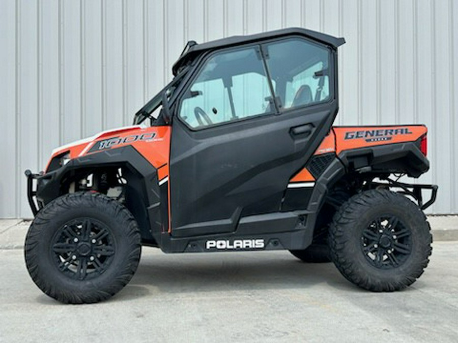 2016 Polaris Industries GENERAL™ 1000 EPS Deluxe