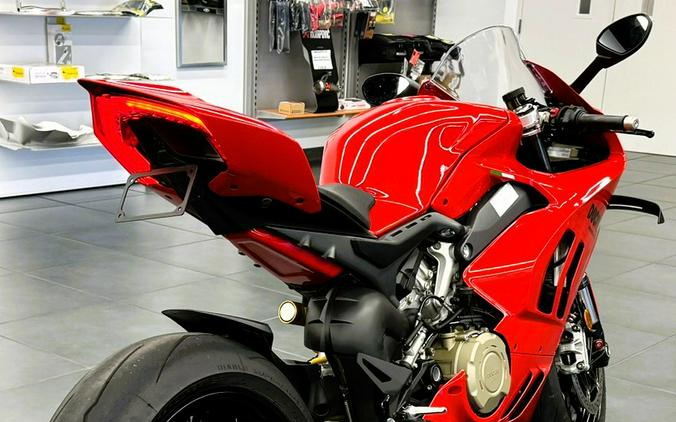 2023 Ducati Panigale V4