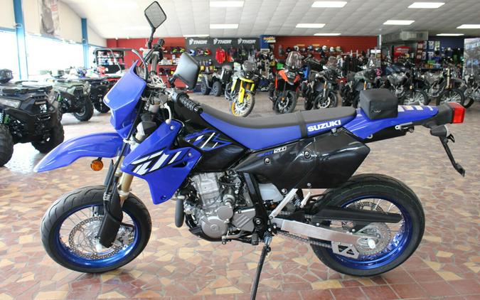 2023 Suzuki DR-Z400SM