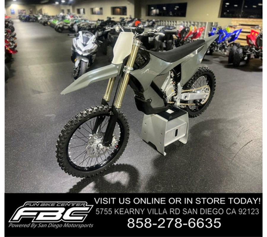 2024 Stark VARG Alpha MX 19"_80HP