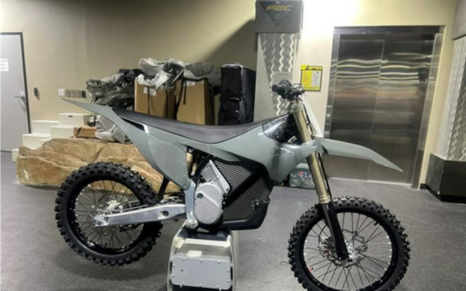 2024 Stark VARG Alpha MX 19"_80HP