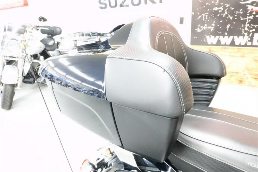 2021 Indian Roadmaster Limited Thunder Black Azure Crystal