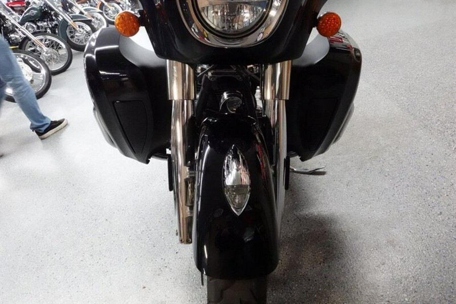 2021 Indian Roadmaster Limited Thunder Black Azure Crystal