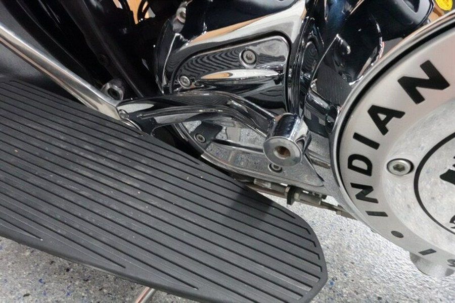 2021 Indian Roadmaster Limited Thunder Black Azure Crystal