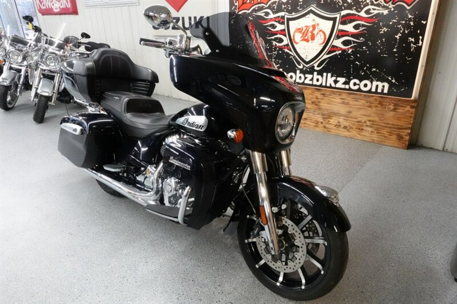 2021 Indian Roadmaster Limited Thunder Black Azure Crystal