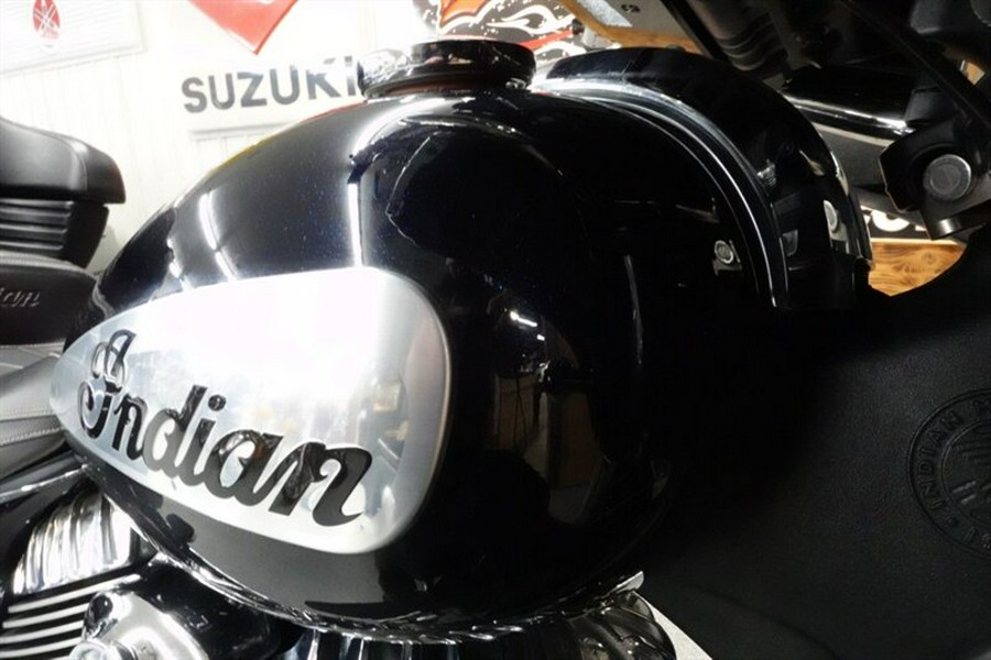 2021 Indian Roadmaster Limited Thunder Black Azure Crystal