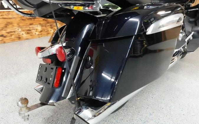 2021 Indian Roadmaster Limited Thunder Black Azure Crystal