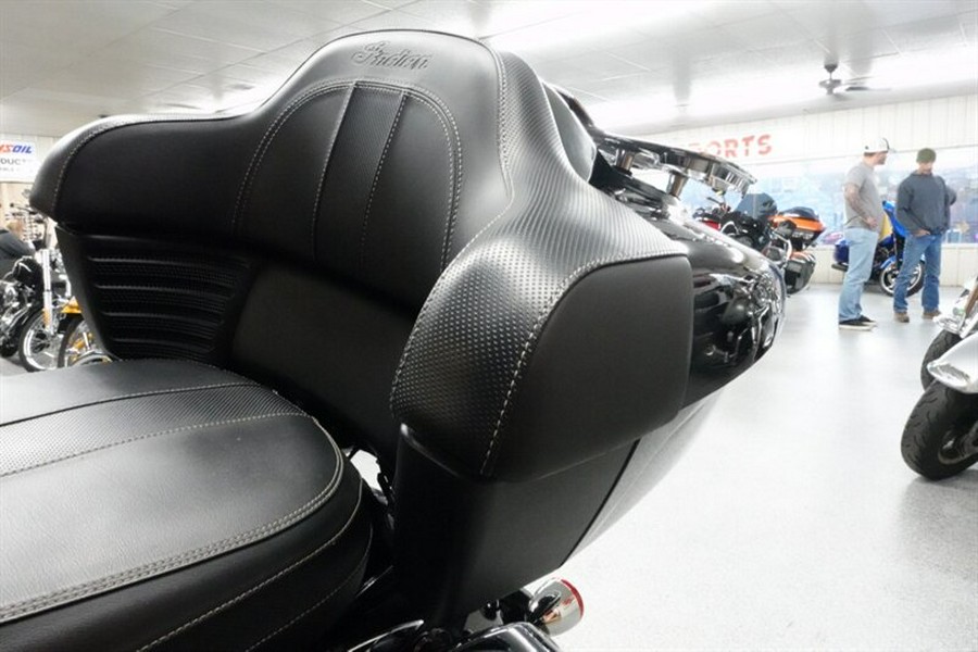 2021 Indian Roadmaster Limited Thunder Black Azure Crystal
