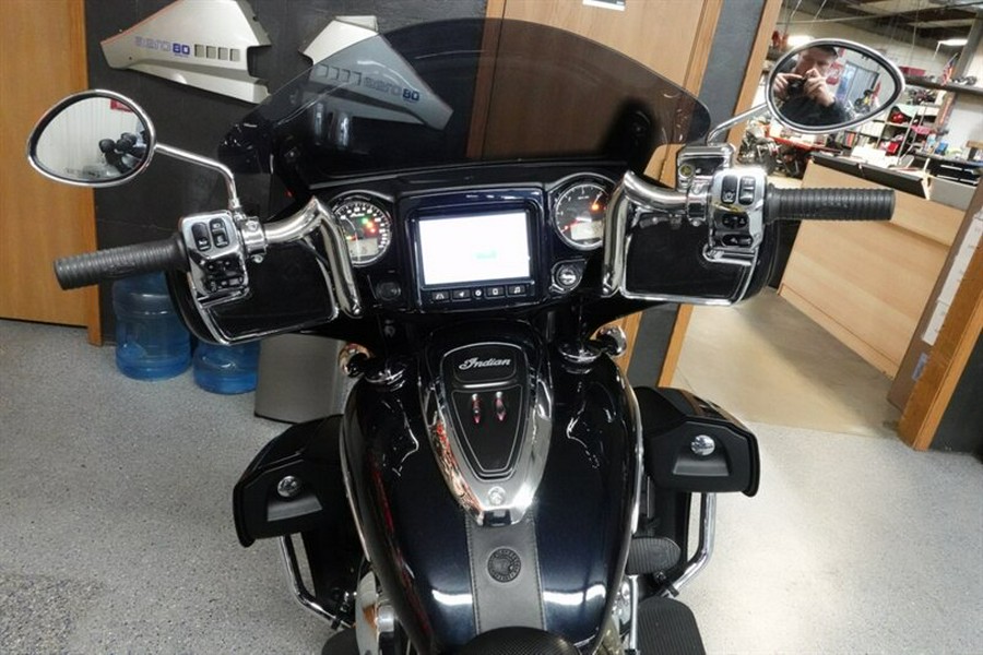 2021 Indian Roadmaster Limited Thunder Black Azure Crystal