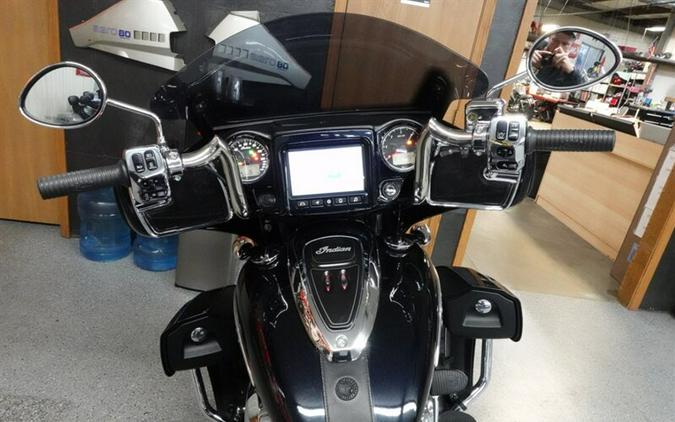 2021 Indian Roadmaster Limited Thunder Black Azure Crystal