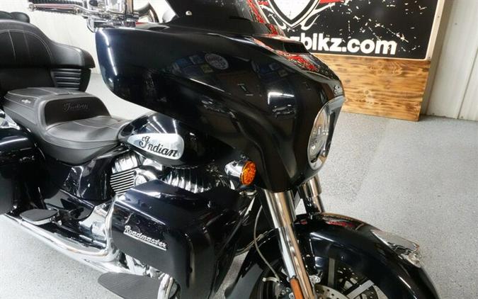 2021 Indian Roadmaster Limited Thunder Black Azure Crystal