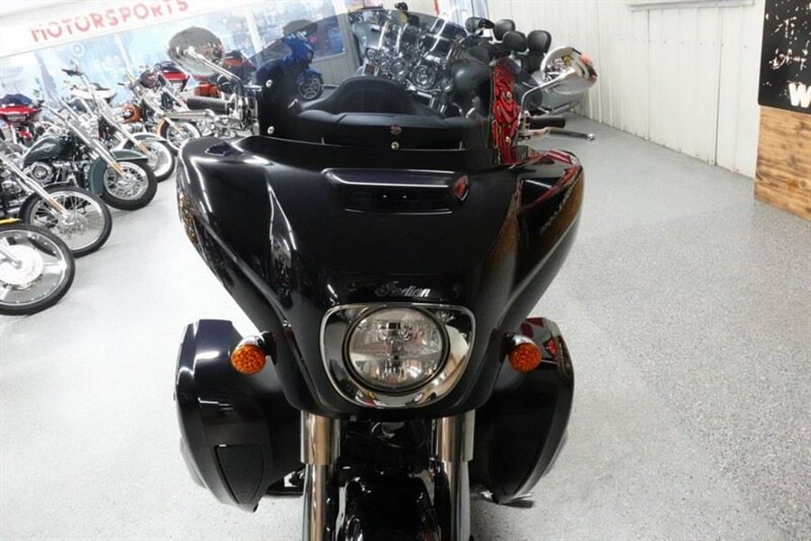 2021 Indian Roadmaster Limited Thunder Black Azure Crystal