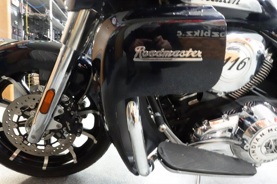 2021 Indian Roadmaster Limited Thunder Black Azure Crystal