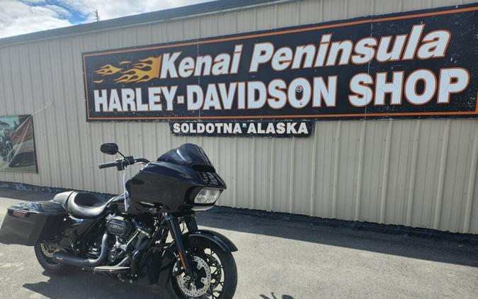 2021 Harley-Davidson® Road Glide® Special Vivid Black - Black Finish