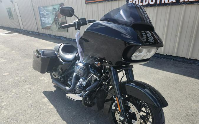 2021 Harley-Davidson® Road Glide® Special Vivid Black - Black Finish