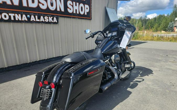 2021 Harley-Davidson® Road Glide® Special Vivid Black - Black Finish