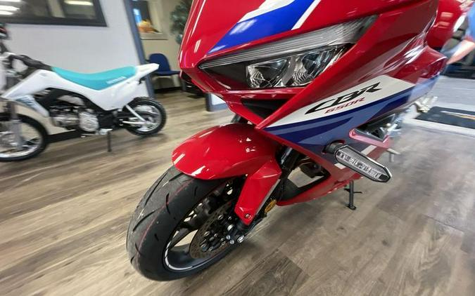 2026 Honda® CBR650R E-Clutch
