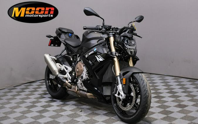 2024 BMW S 1000 R Black Storm Metallic