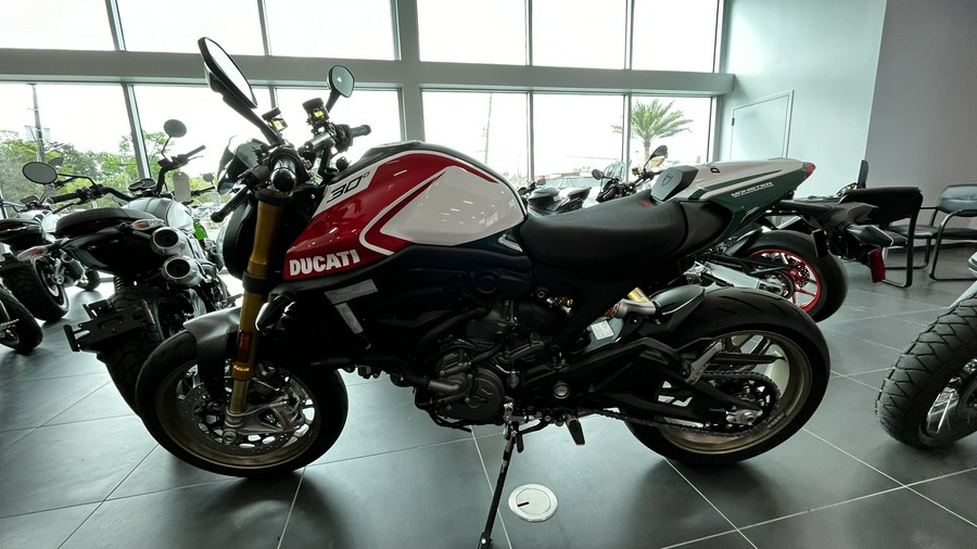 2024 Ducati Monster