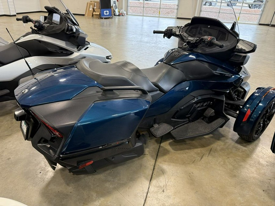 2021 Can-Am® Spyder® RT SE6