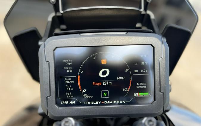 2025 Harley-Davidson® Pan America® 1250 ST Vivid Black