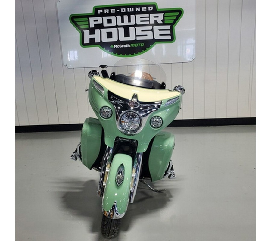 2017 Indian Roadmaster Classic Willow Green Over Ivory Cream